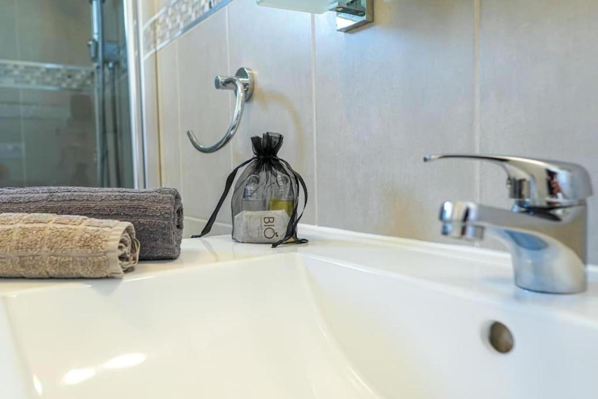 Amazing 2 Bedroom Flat With Beachfront And Pool, Paraiso Del Sur A306 Playa Paraiso  Exteriör bild